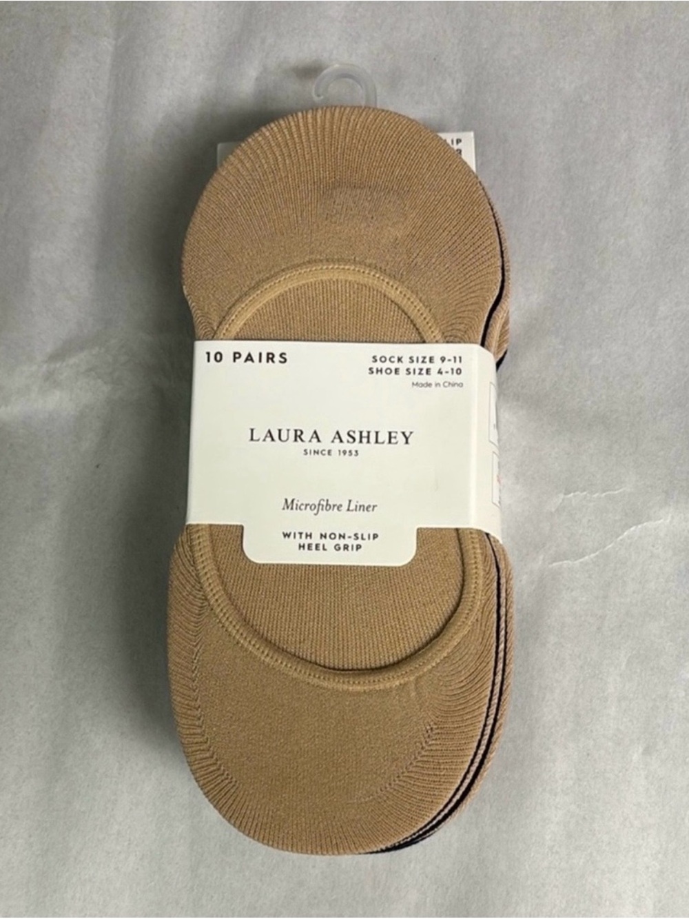 New Laura Ashley Socks Women’s 10 Pair Tan & Black Casual Microfiber Liner Socks